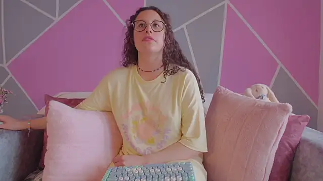 Charlotte  Miller online show from March 13, 2025, 7:06 pm