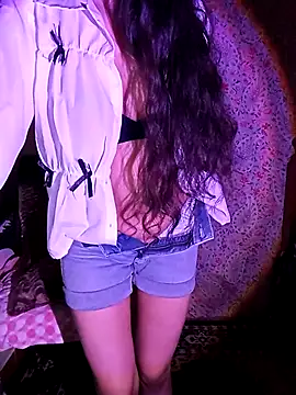 Angelnirvanaa online show from November 11, 2025, 5:02 pm