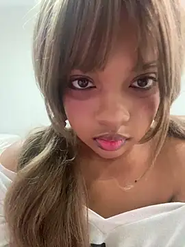 AwkwardJasminee online show from November 3, 2025, 10:49 am