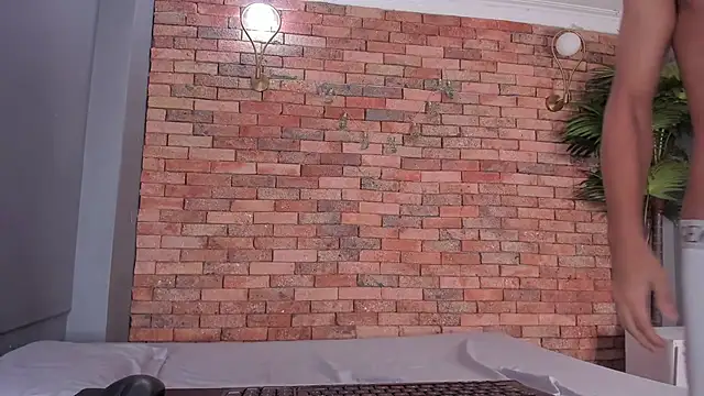 adam piarse01 online show from December 19, 2025, 1:56 am