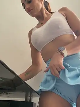 Snapshot of Samantha_bigboobs chatting on January 18, 2026, 4:22 pm Samantha bigboobs online show from January 18, 2026, 4:22 pm