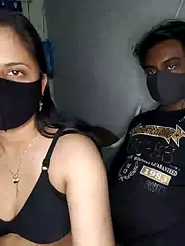 Hot Nila online show from January 31, 2025, 5:42 pm