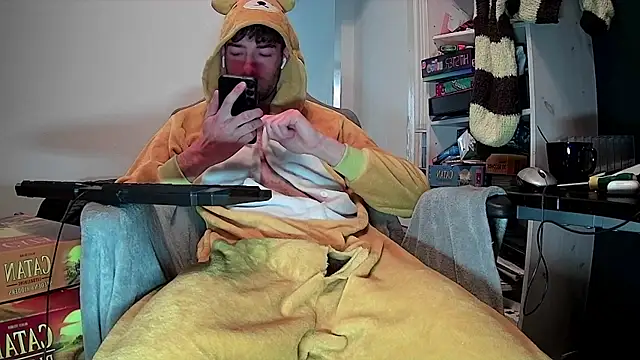 onesieboyx online show from March 31, 2026, 1:00 pm