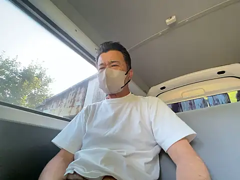 Ryo-j online show from May 30, 2026, 8:44 am