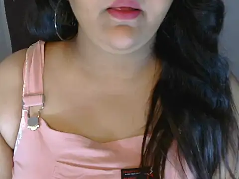 Snapshot of Jenny_lovee chatting on April 26, 2026, 2:37 pm Jenny lovee online show from April 26, 2026, 2:37 pm
