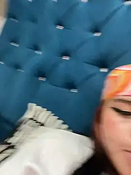 Snapshot of Jowi___ chatting on January 8, 2025, 4:02 am Jowi online show from January 8, 2025, 4:02 am
