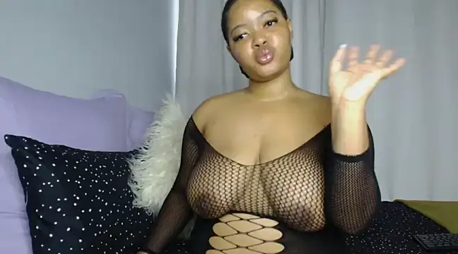 sexytinashe21 online show from February 19, 2025, 5:16 am