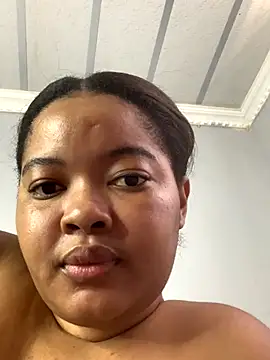 sexytinashe21 online show from November 13, 2025, 8:35 am