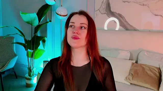 Snapshot of EllieGarson chatting on February 4, 2026, 5:08 pm EllieGarson online show from February 4, 2026, 5:08 pm