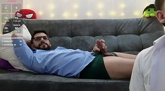 Snapshot of ErickBrant chatting on February 12, 2025, 11:30 pm ErickBrant online show from February 12, 2025, 11:30 pm