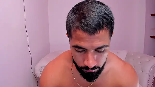 Snapshot of Santiago_huntt chatting on January 25, 2025, 12:26 pm Santiago huntt online show from January 25, 2025, 12:26 pm