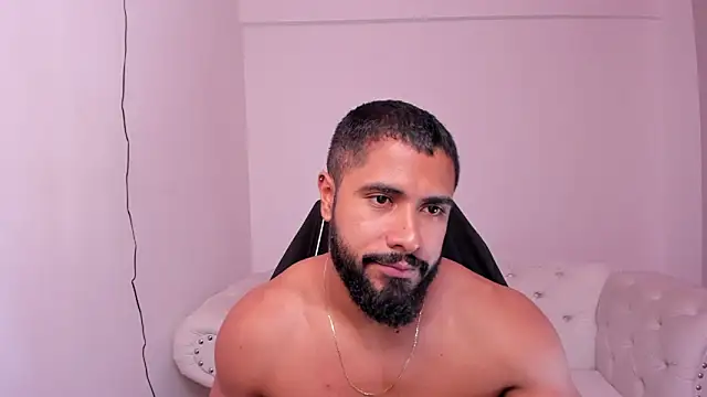 Snapshot of Santiago_huntt chatting on February 26, 2025, 3:52 pm Santiago huntt online show from February 26, 2025, 3:52 pm