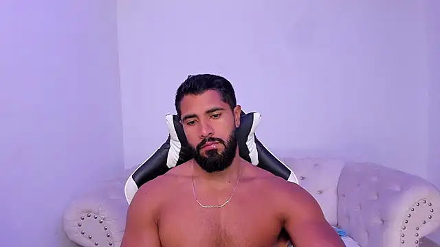 Snapshot of Santiago_huntt chatting on November 21, 2025, 12:59 pm Santiago huntt online show from November 21, 2025, 12:59 pm