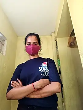 Snapshot of Pooja_cut chatting on October 11, 2025, 2:44 am Pooja cut online show from October 11, 2025, 2:44 am