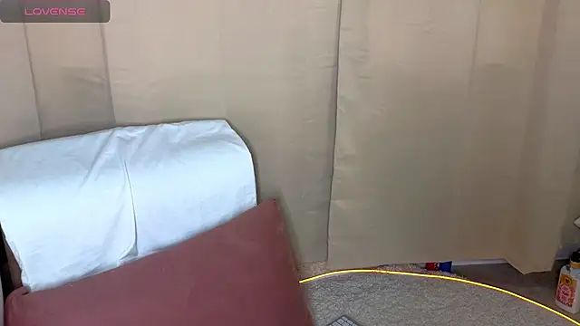 emilytrays online show from March 19, 2026, 12:31 pm