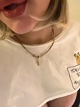 Maya mimi online show from January 18, 2026, 6:44 pm