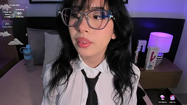 vi anaya online show from February 8, 2026, 11:57 am