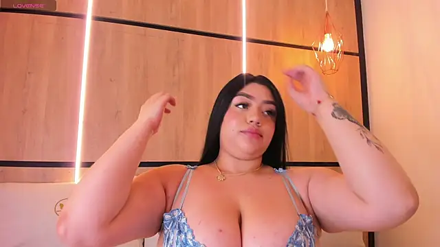 ashlyn parker online show from September 15, 2025, 7:14 pm