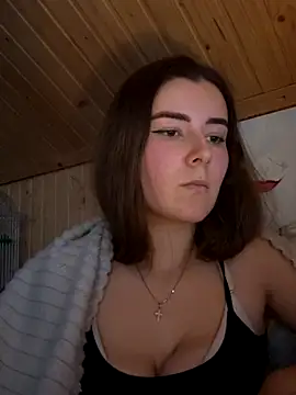 mewKate online show from November 23, 2025, 2:06 pm