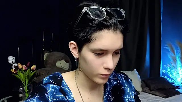 Hyeon Jin online show from March 16, 2025, 4:23 pm