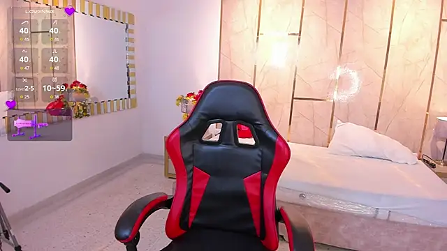 TylerBloom online show from December 2, 2025, 2:01 pm