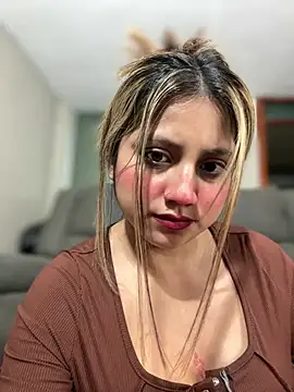 Snapshot of Adrianisx chatting on February 13, 2026, 4:30 am Adrianisx online show from February 13, 2026, 4:30 am