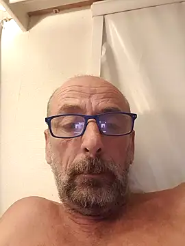 LuluEros online show from September 19, 2025, 6:19 pm