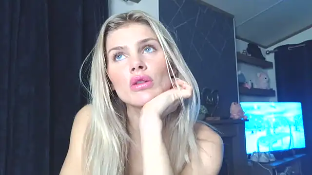 English Teen Evelyn online show from February 2, 2025, 7:46 pm