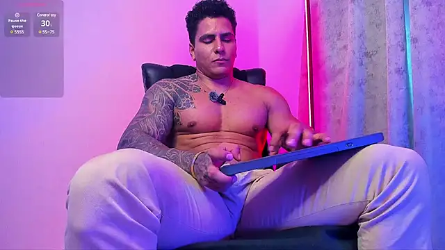 Maximoscott online show from February 27, 2025, 9:04 pm