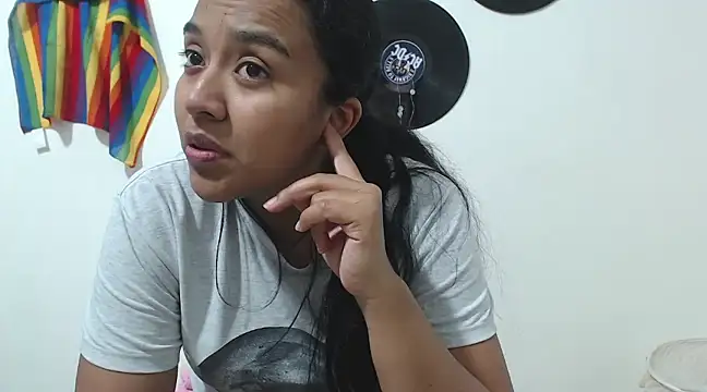 Snapshot of giselao chatting on February 13, 2025, 4:54 am giselao online show from February 13, 2025, 4:54 am