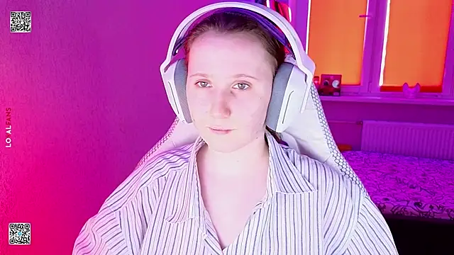 mon lola online show from April 29, 2026, 1:37 pm