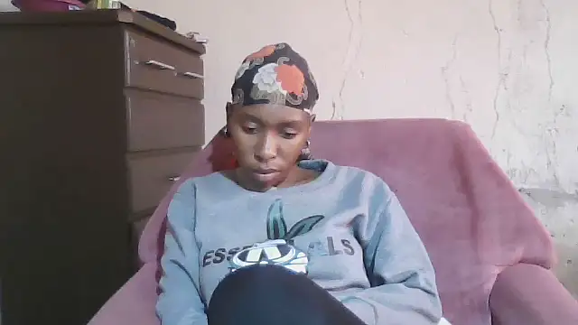 Hotdaily04 online show from October 1, 2025, 7:36 am