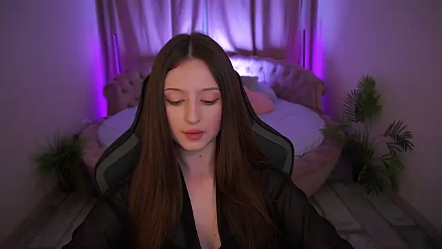 Marmeladkaaa online show from November 7, 2025, 3:12 pm