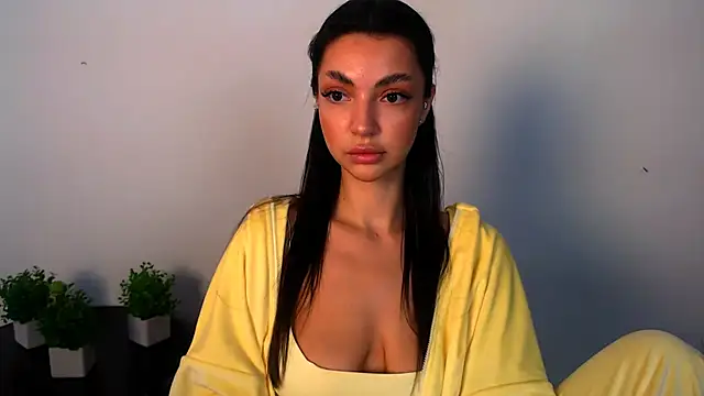 Lexi Jous online show from June 1, 2026, 10:50 am
