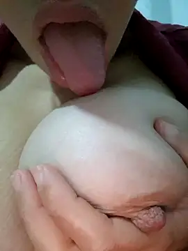 Snapshot of nonalona199999 chatting on March 9, 2025, 2:39 am nonalona199999 online show from March 9, 2025, 2:39 am