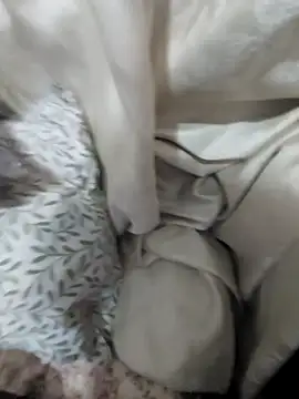 Snapshot of nonalona199999 chatting on December 2, 2025, 12:05 am nonalona199999 online show from December 2, 2025, 12:05 am