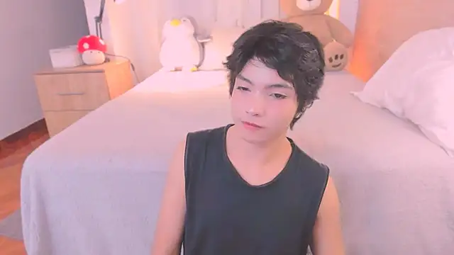 Snapshot of AllanYong18 chatting on February 17, 2026, 8:00 am AllanYong18 online show from February 17, 2026, 8:00 am
