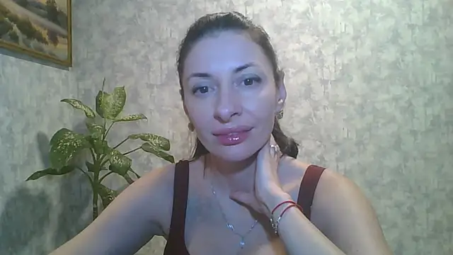 Snapshot of LissaBlossom chatting on December 14, 2025, 8:02 pm LissaBlossom online show from December 14, 2025, 8:02 pm