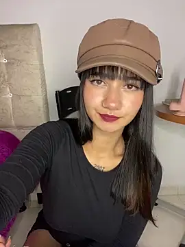 Snapshot of Catmila- chatting on February 13, 2026, 5:36 am Catmila- online show from February 13, 2026, 5:36 am