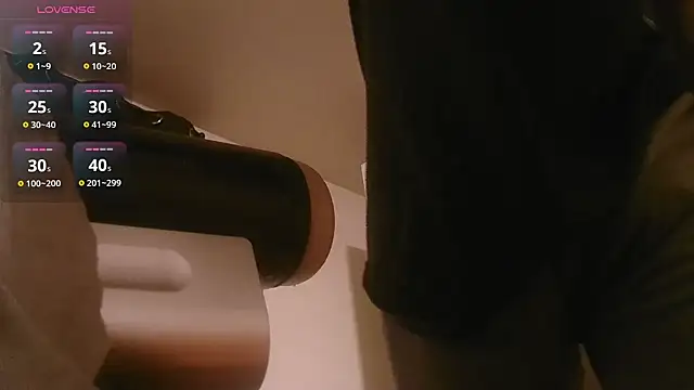 MrDaddyBbSnake online show from April 18, 2026, 4:38 am