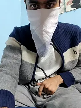 TOPMOON001 online show from February 4, 2025, 11:27 am