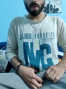 TOPMOON001 online show from February 16, 2025, 12:21 pm