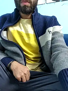 TOPMOON001 online show from March 6, 2025, 11:25 am