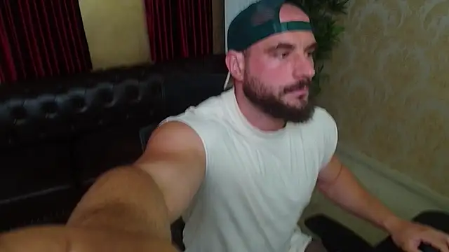 AdamJamesonn online show from July 9, 2026, 5:33 am