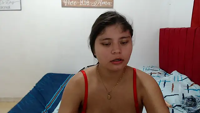 Snapshot of diva_sexyhot chatting on February 14, 2025, 11:21 am diva sexyhot online show from February 14, 2025, 11:21 am