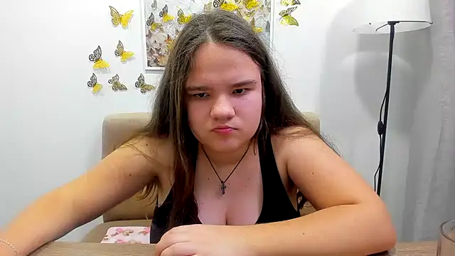 AdeleCruz online show from February 8, 2025, 4:36 pm