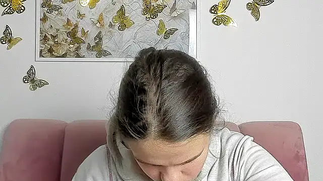 AdeleCruz online show from February 17, 2026, 12:23 pm