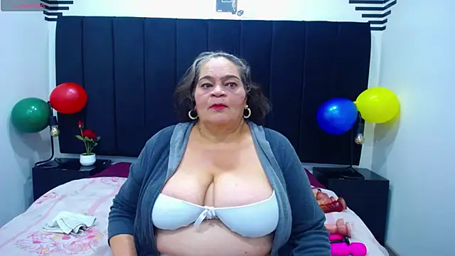 VickyBoobss online show from October 23, 2025, 8:07 pm