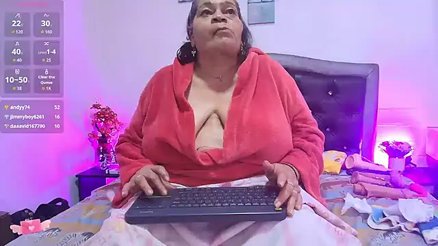 Snapshot of VickyBoobss chatting on July 16, 2026, 8:53 am VickyBoobss online show from July 16, 2026, 8:53 am