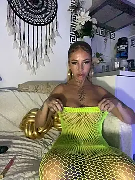 CheekyChels online show from March 19, 2025, 10:31 pm